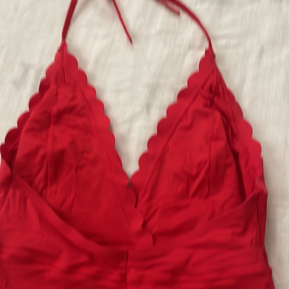 Red bikini - Picture 6 of 8